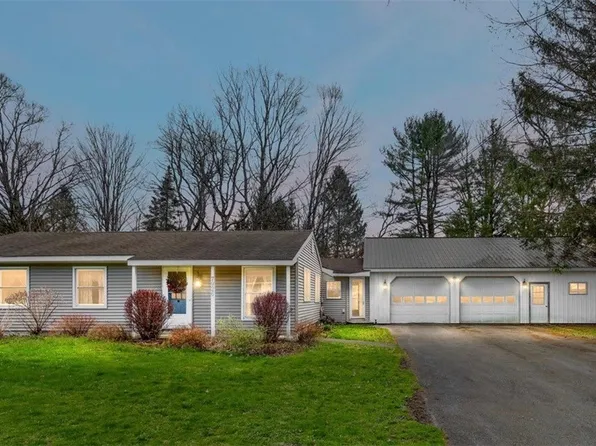 7926 Steuben St, Holland Patent, NY 13354