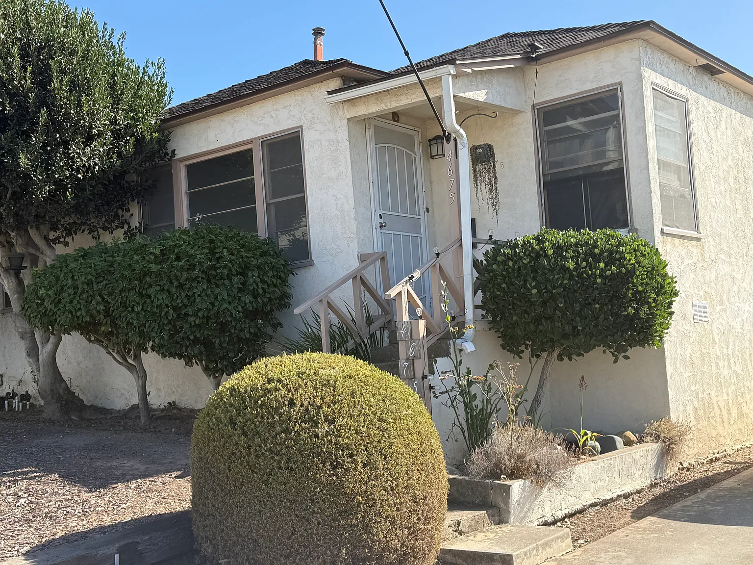2 bed, 750 sqft, $3,450 — Photo 1