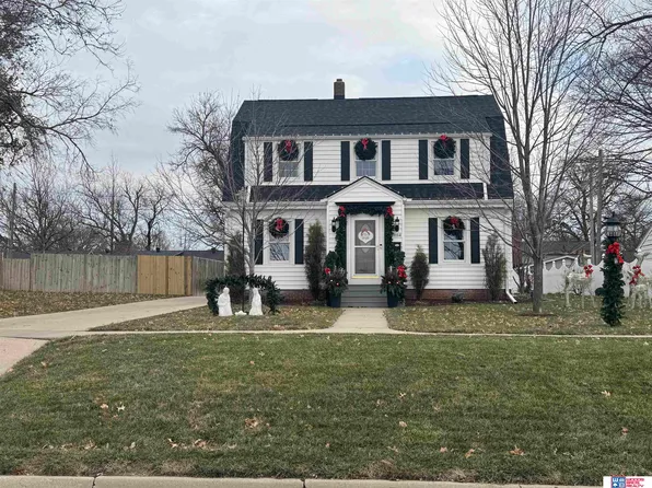 1114 N 11th St, Beatrice, NE 68310