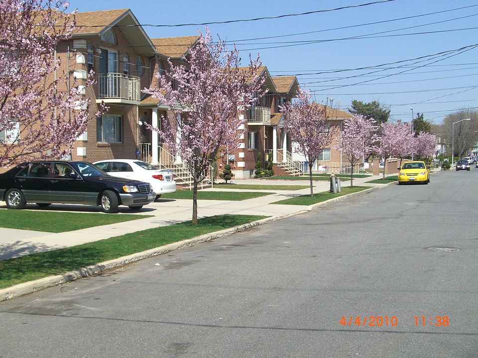 1st image of 889 70th Dr #1ST