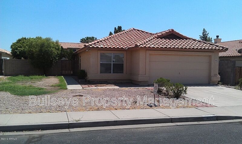 1st image of 4025 E Alder Ave