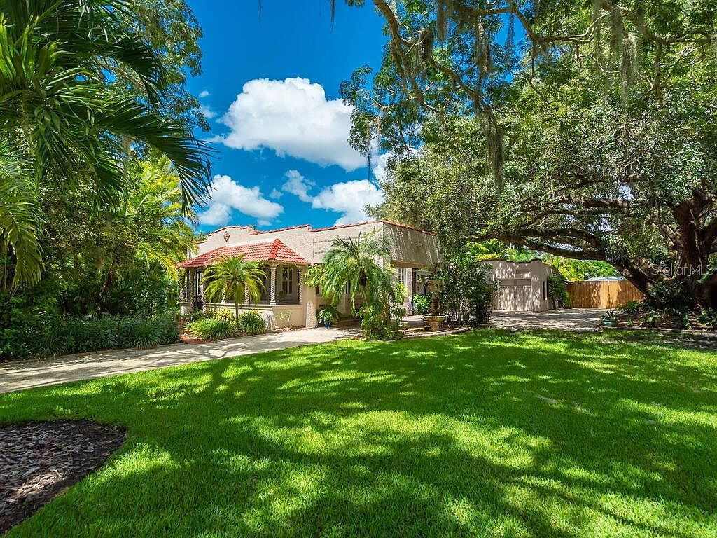 1711 Vamo Dr, Sarasota, FL 34231 | Zillow