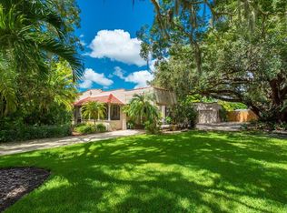 1711 Vamo Dr, Sarasota, FL 34231