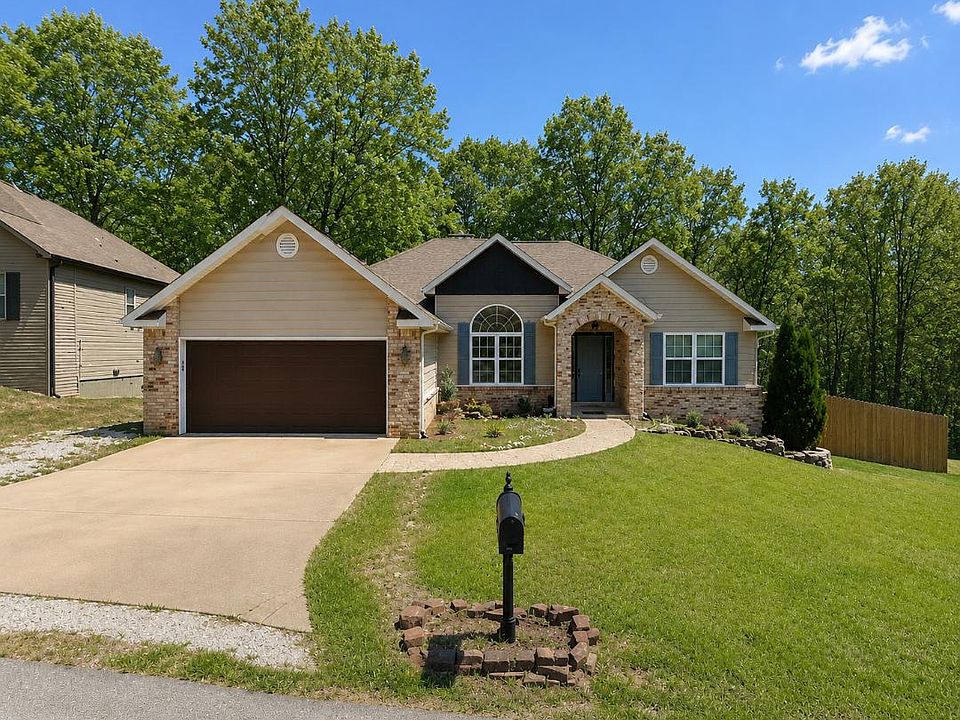 1st image of 11 Bewcastle Ln