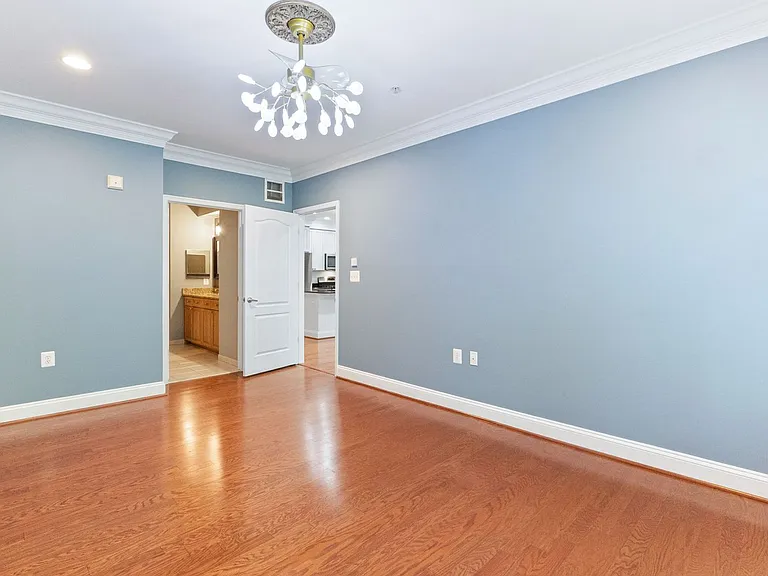 1115 Cameron St #311 — Photo 12
