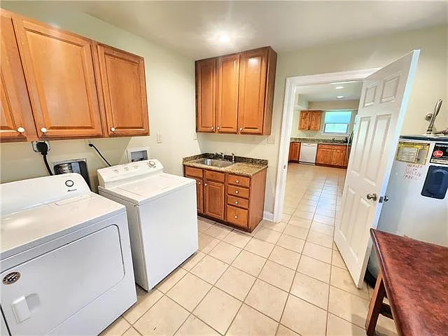 12801 River Rd — Photo 16