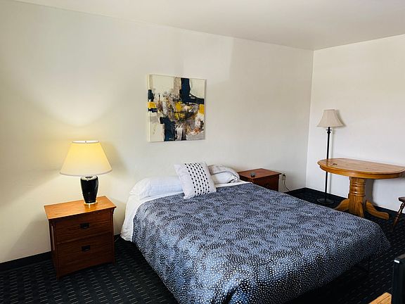 4th image of 3404 2nd Ave N #17