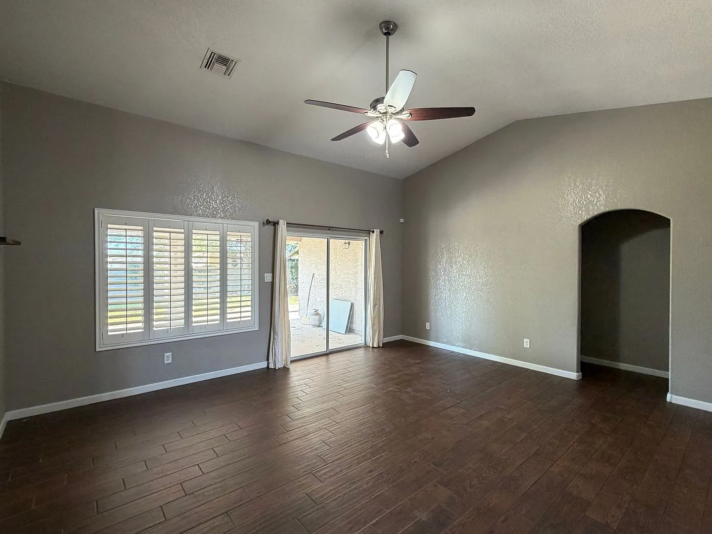 Custom San Luis home with Extended Patio and Fenced Yard - 3 Bedroom — Photo 2