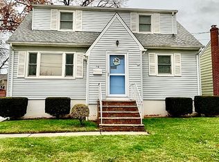 16 Polk Ave, Carteret, NJ 07008