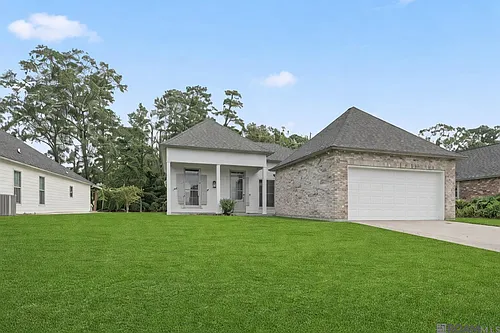 10365 Fountain Ln Photo 1