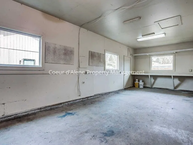 10230 N Hillview Dr — Photo 19