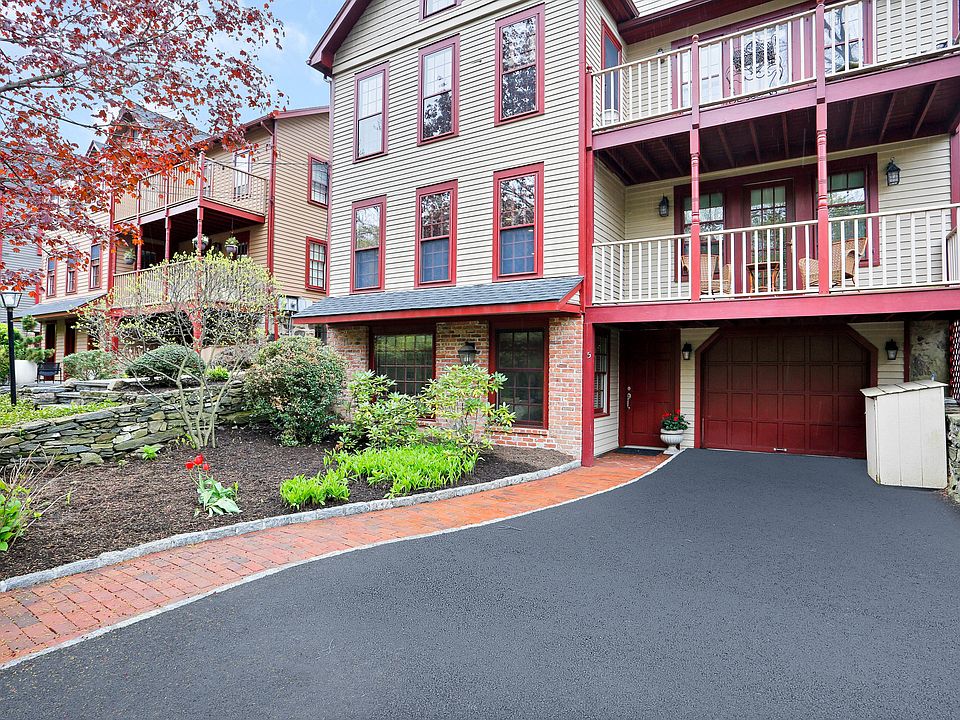 49 Indian Harbor Dr Greenwich-print-030-30-026E-4200x2802-300dpi.jpg