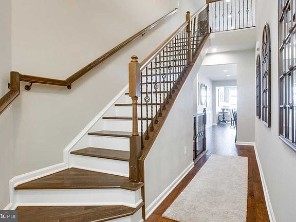 2nd image of 1050 River Heritage Blvd