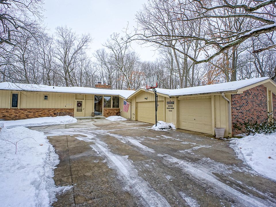 1st image of W266N7060 White Oak Dr