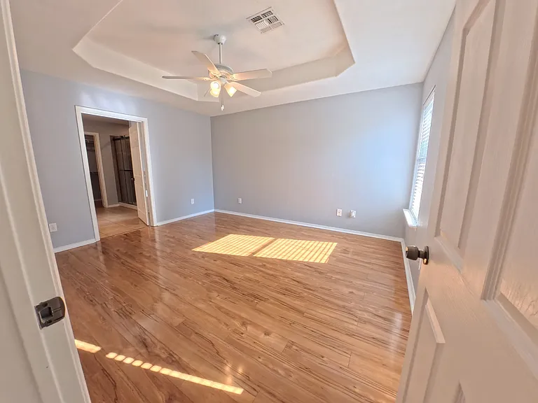 14 Burnham Dr — Photo 15
