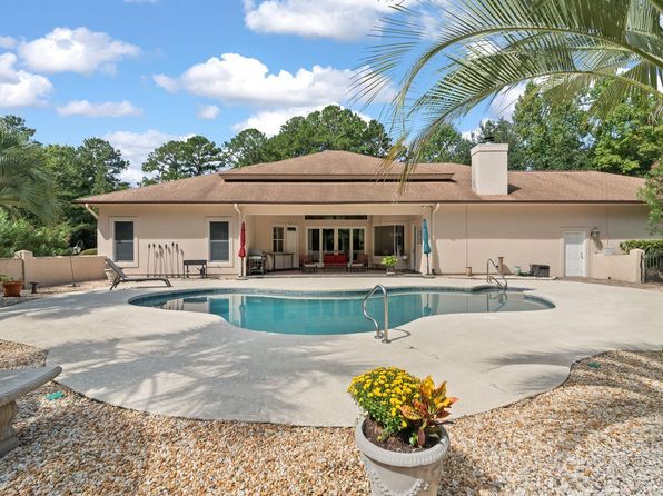 6036 Postell Dr, Ravenel, SC 29470