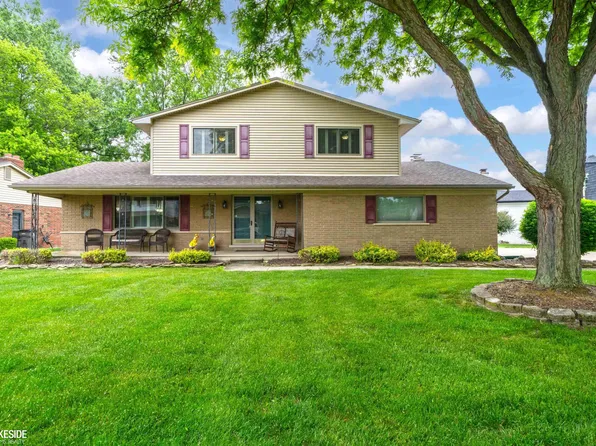 16040 Wrotham Ct, Clinton Township, MI 48038