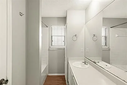 8311 Treehouse Ln — Photo 12