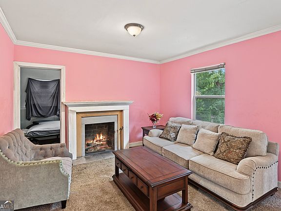 4th image of 1602 Kenmore St SW