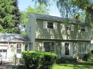 138 Sydenham Rd, Rochester, NY 14609