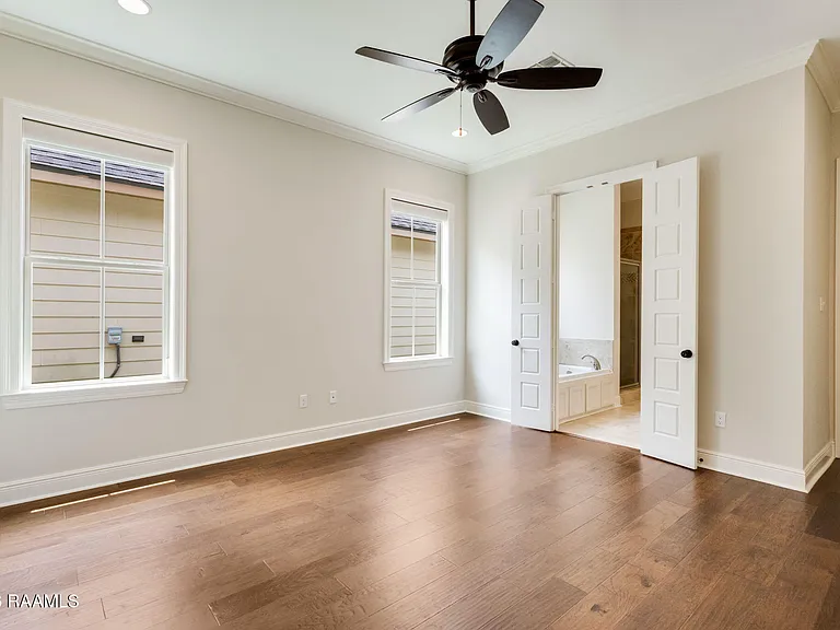 405 S Montauban Dr — Photo 19