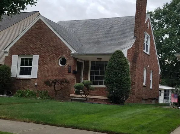 411 Kingsbury Ave, Dearborn, MI 48128