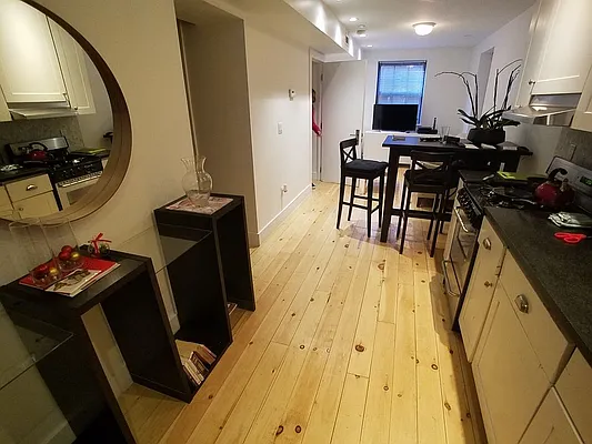 Rented by Bold New York | media 1