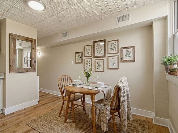 5th image of 1015 S Charles St #1015