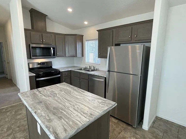 3405 Sinton Rd #27 — Photo 2