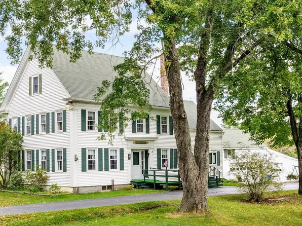 3091 W River Road, Sidney, ME 04330