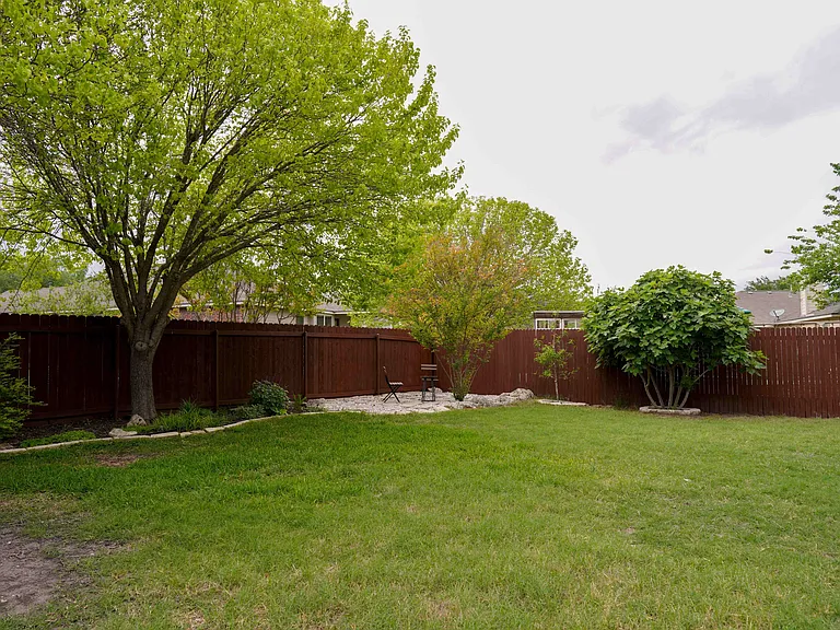 20553 Farm Pond Ln — Photo 36