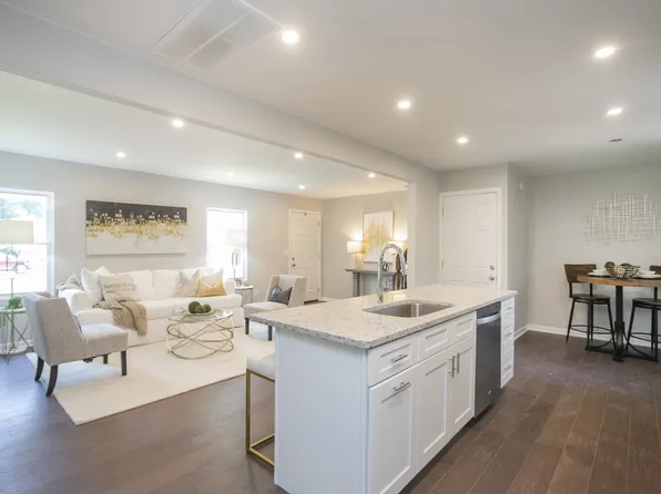 2966 Anderson Rd, Nashville, TN 37217