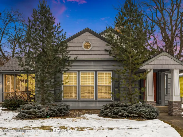 701 S Oakland St, Saint Johns, MI 48879