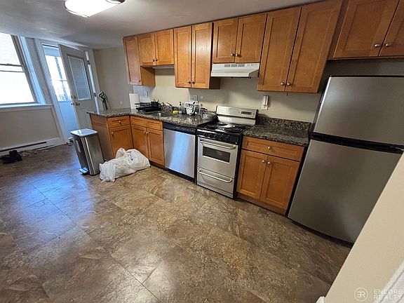 4th image of 360 Tappan St #R