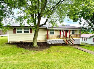 611 E Kline St, Covington, VA 24426
