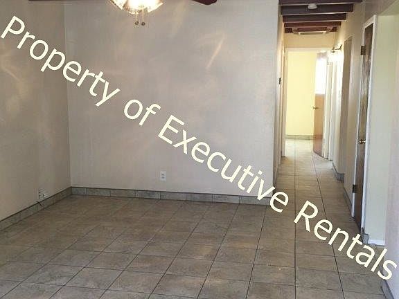 4th image of 2324 E Idaho Ave