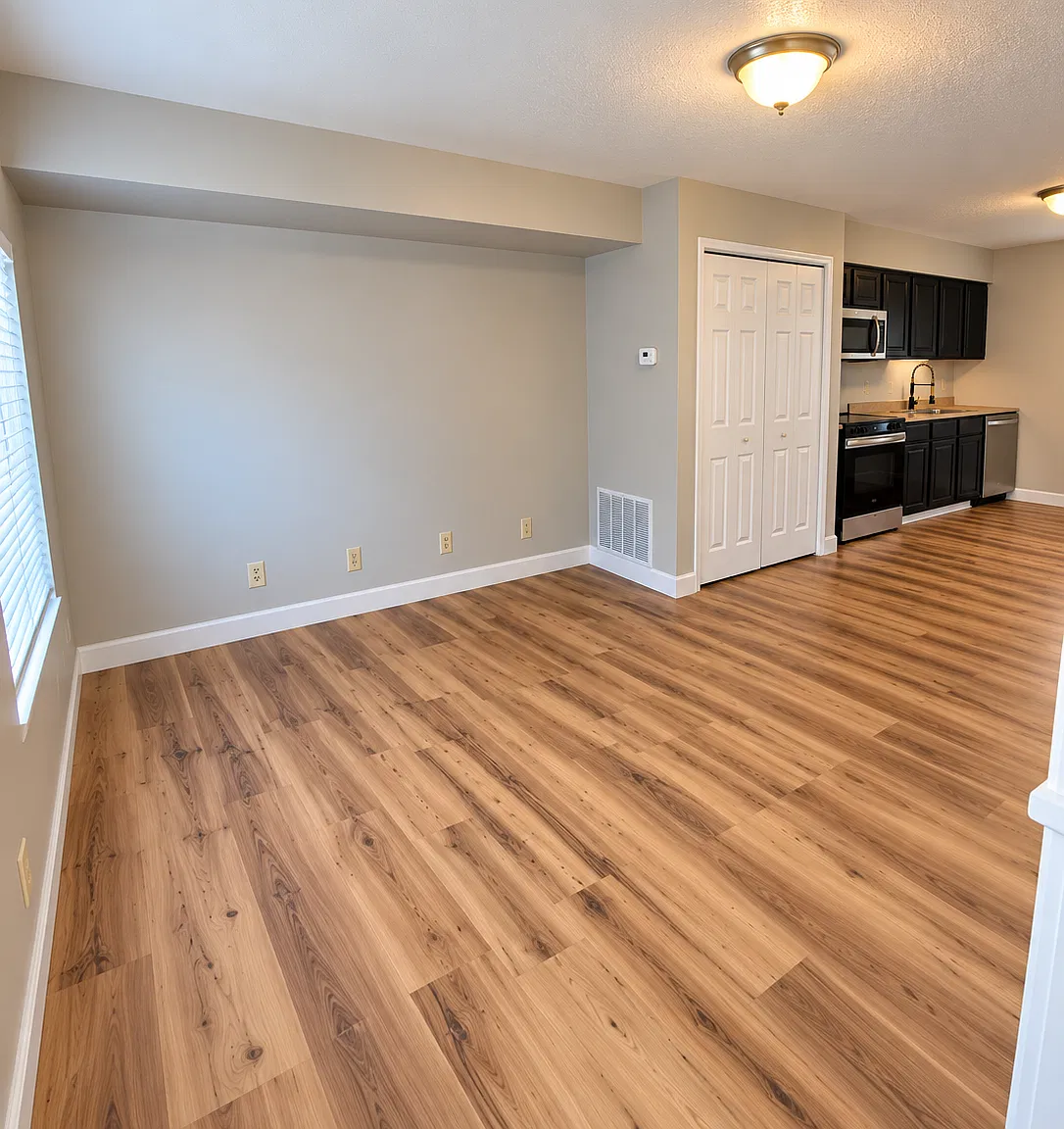 2 bed, 1250 sqft, $900 — Photo 1
