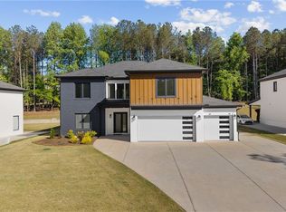 764 Riverside Rd, Sugar Hill, GA 30518
