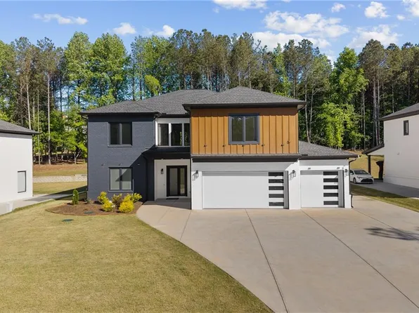 764 Riverside Rd, Sugar Hill, GA 30518