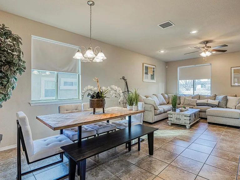 7413 Red Cedar Dr — Photo 27
