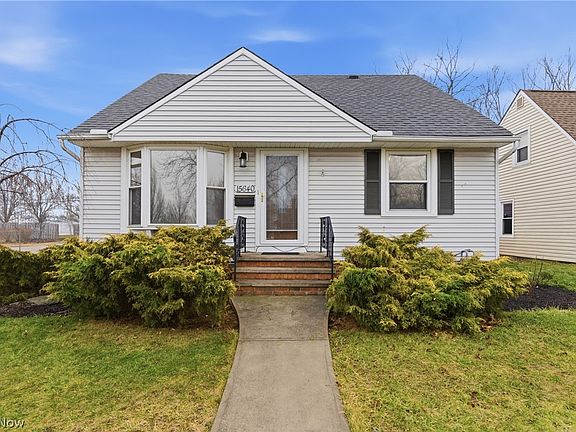 2nd image of 15640 Glenridge Ave
