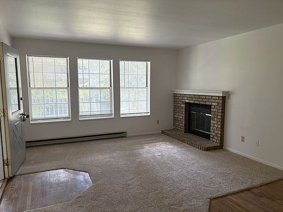 2nd image of 1601 W Swallow Rd APT 5F