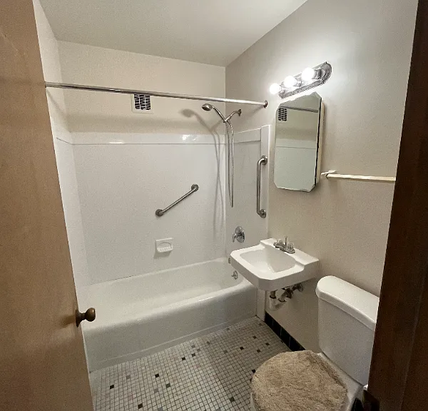 5506 W Lincoln Ave #1 — Photo 5