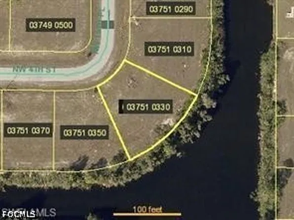 1902 NW 4th St, Cape Coral, FL 33993