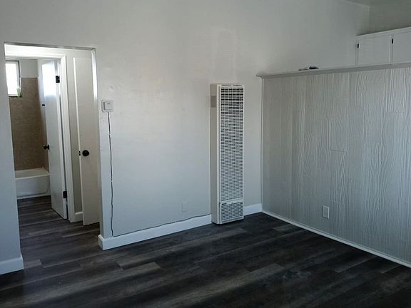 5th image of 8911 S Figueroa St #8A