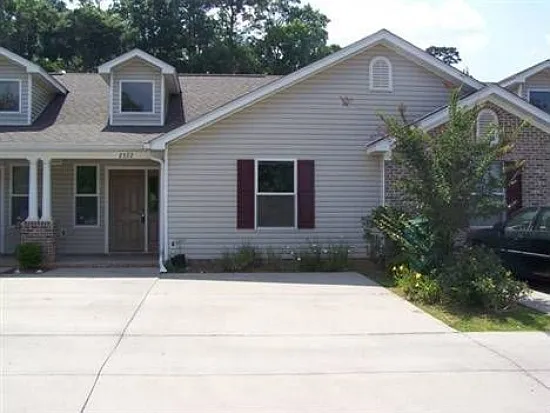 Lovely 3 bedroom town home off Apalachee Pkwy for rent September 1, 2026 $1695 — Photo 1