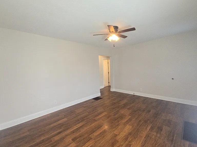 4556 Kugler Mill Rd — Photo 11