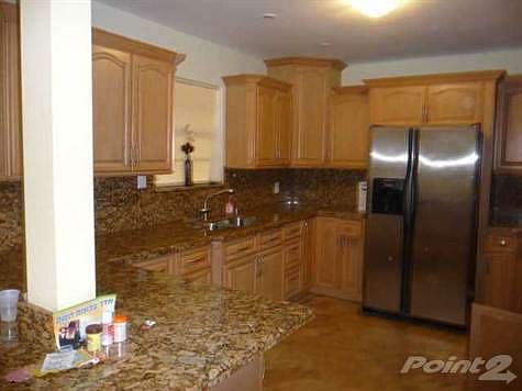 3rd image of 720 NE 171st St
