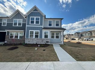 2460 Hutch Ln, Apex, NC 27523