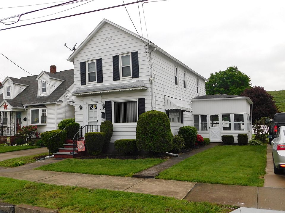 1st image of 96 Sidney St